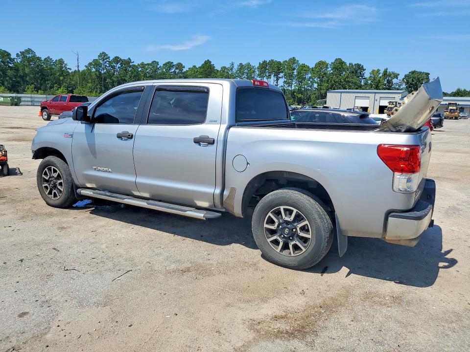 Photo 2 from auction – 2011 TOYOTA TUNDRA with VIN 5TFEY5F12BX103619