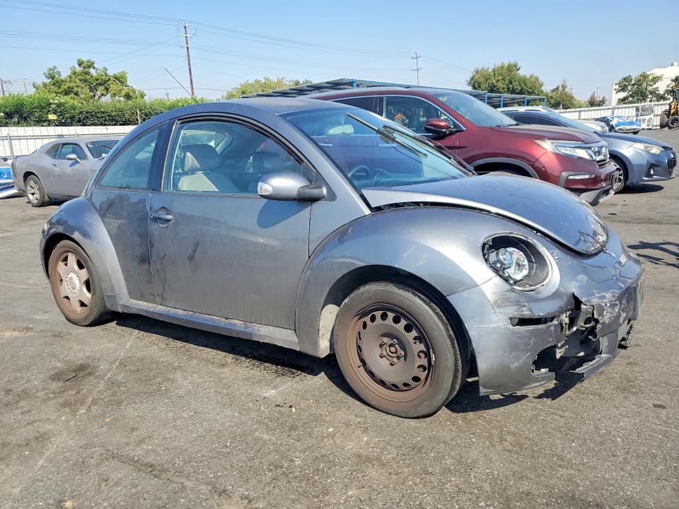 Photo 4 from auction – 2007 VOLKSWAGEN NEW BEETLE with VIN 3VWEG31C87M520530