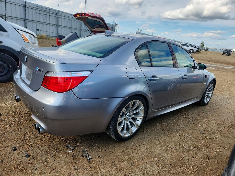 صورة رقم 3 من المزاد - 2006 BMW M5 مع VIN WBSNB93546B582931