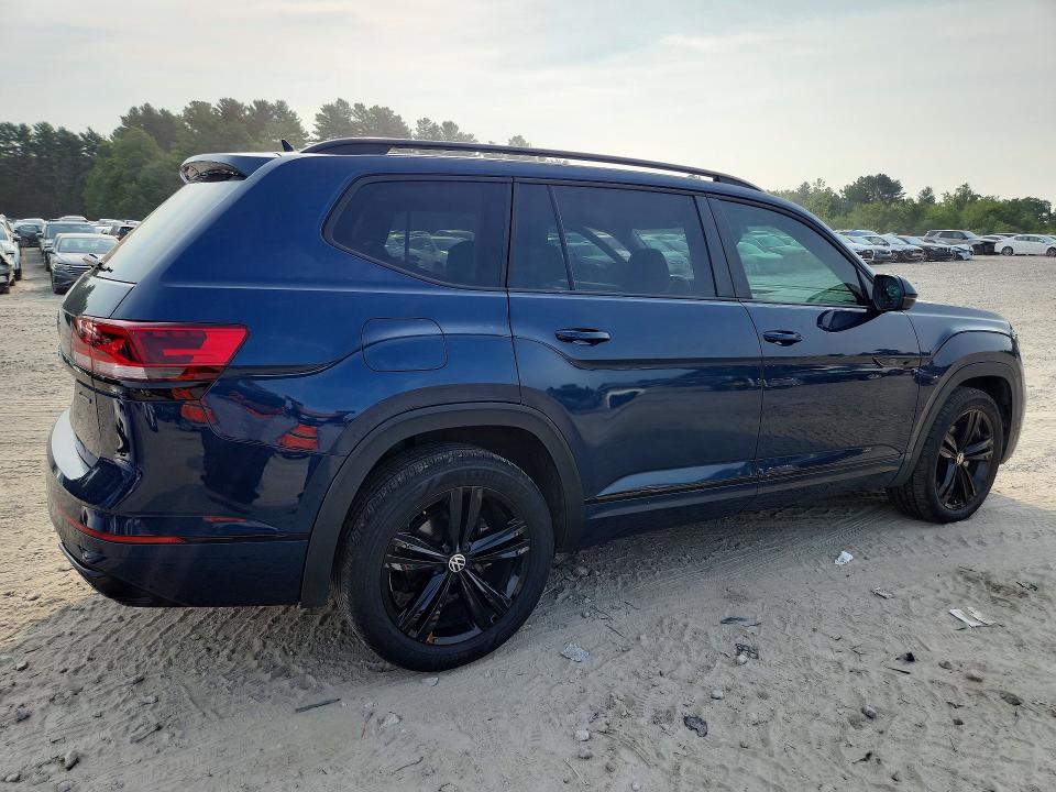 Photo 3 from auction – 2023 VOLKSWAGEN ATLAS with VIN 1V2SR2CA0PC544732