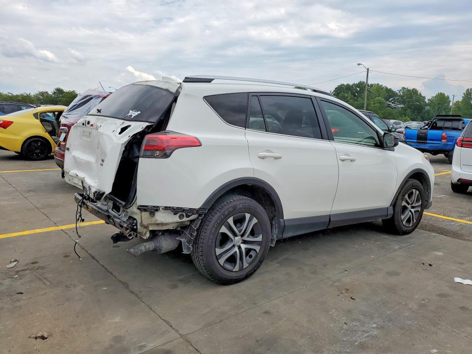 Photo 3 from auction – 2016 TOYOTA RAV4 with VIN JTMBFREV7GD191483