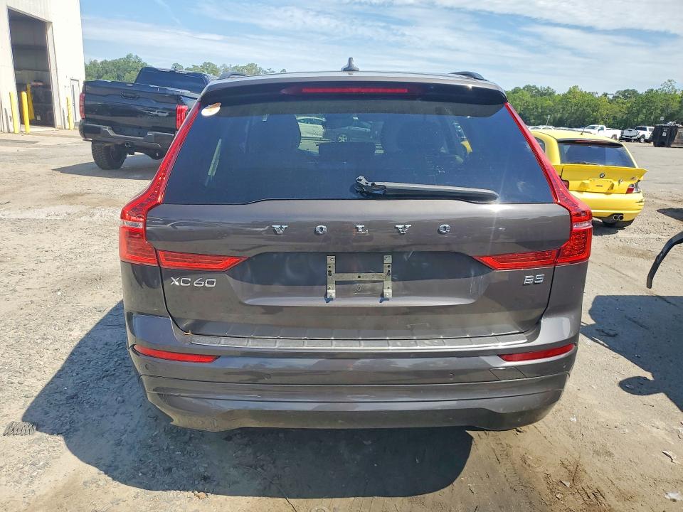 Photo 6 from auction – 2022 VOLVO XC60 with VIN YV4L12DK9N1925781