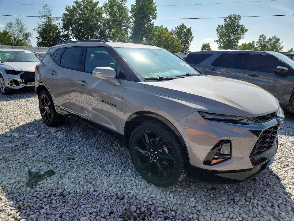 Photo 4 from auction – 2021 CHEVROLET BLAZER with VIN 3GNKBKRS2MS554200