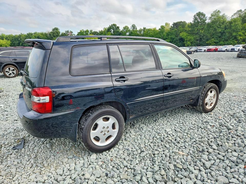 Photo 3 from auction – 2005 TOYOTA HIGHLANDER with VIN JTEEP21A450102361