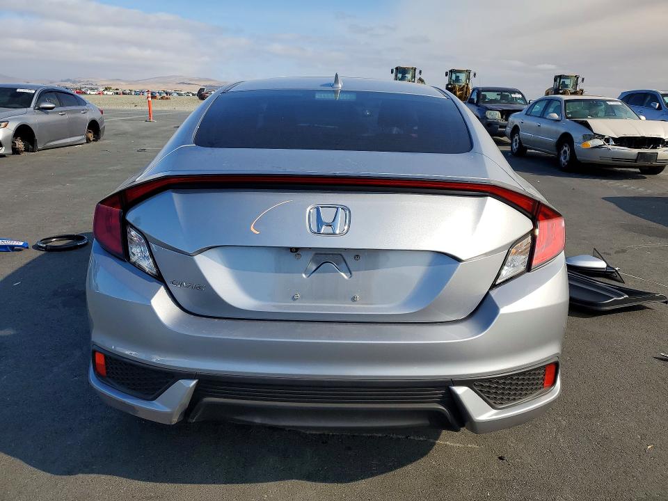 Photo 6 from auction – 2019 HONDA CIVIC with VIN 2HGFC3B3XKH355879