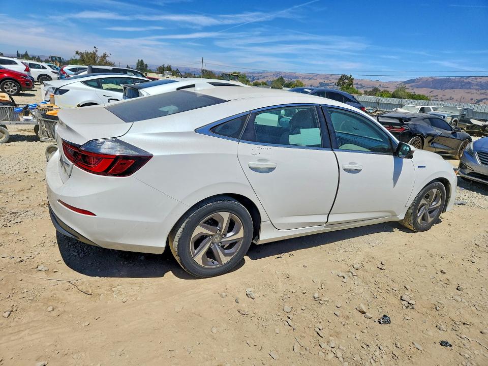 Photo 3 from auction – 2019 HONDA INSIGHT with VIN 19XZE4F57KE034563