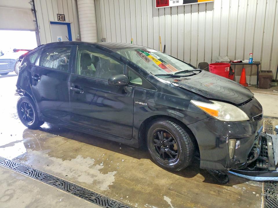 Photo 4 from auction – 2015 TOYOTA PRIUS with VIN JTDKN3DUXF1947929