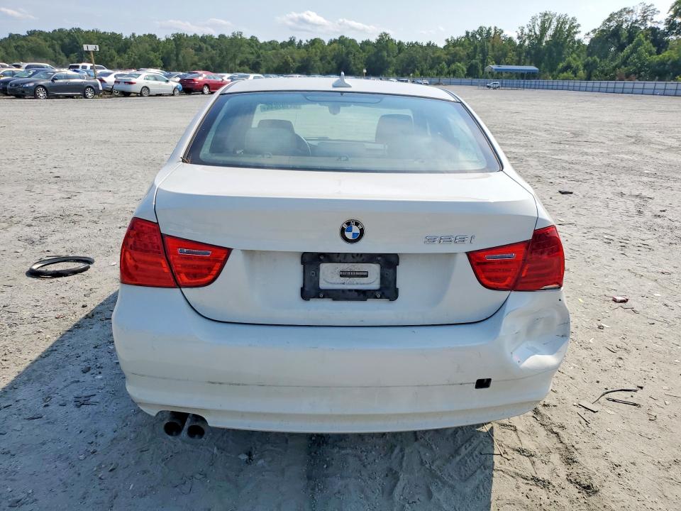 Zdjęcie 6 z aukcji – 2011 BMW 328 z VIN WBAPH7C54BE681905