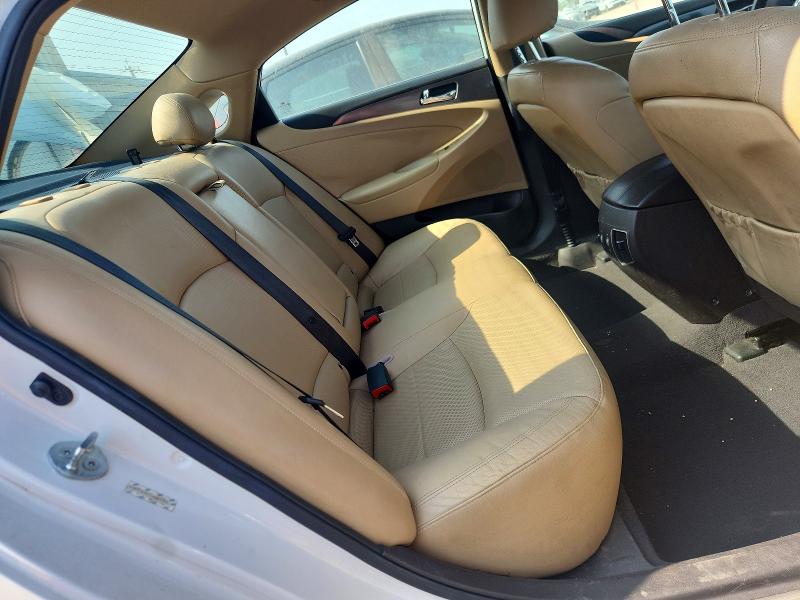 Photo 10 from auction – 2013 HYUNDAI SONATA with VIN KMHEC4A41DA083066