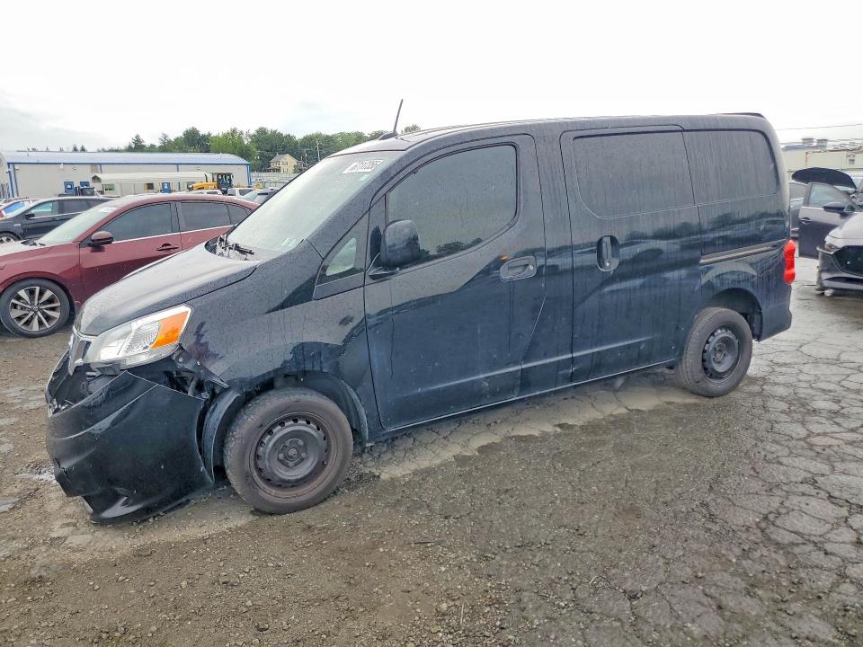 2018 NISSAN NV200