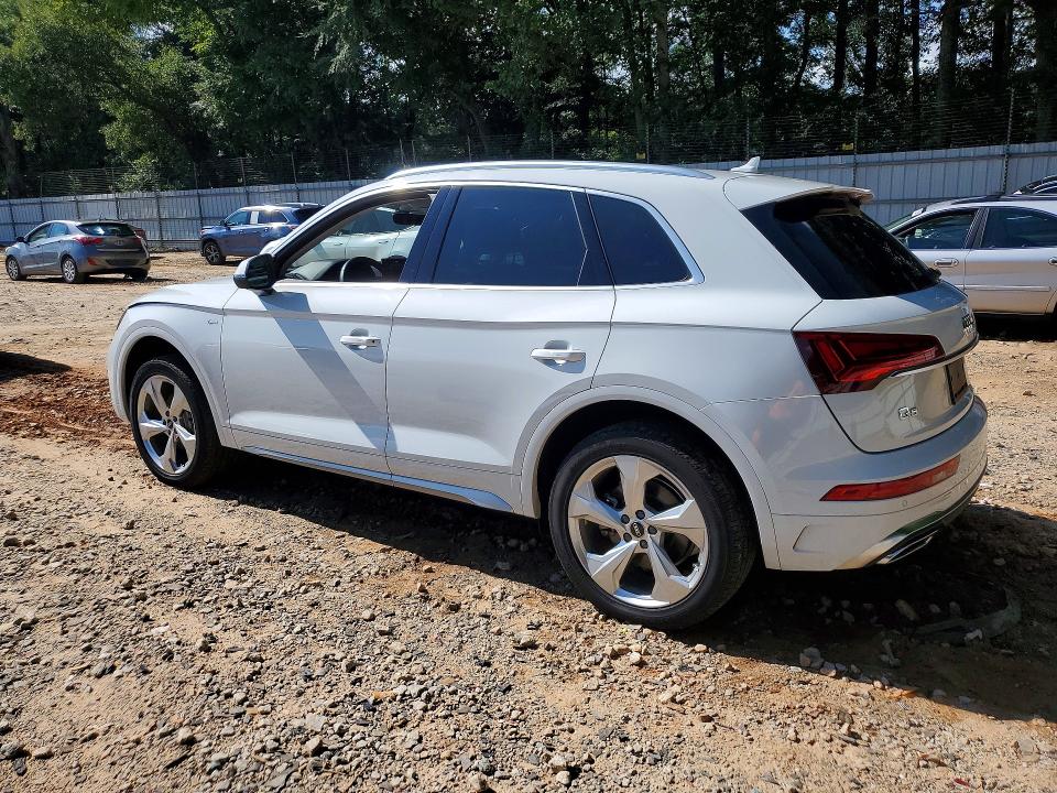 Photo 2 from auction – 2023 AUDI Q5 with VIN WA1EAAFYXP2165990