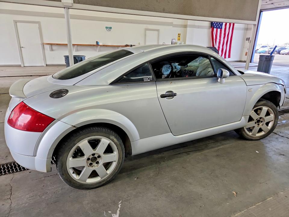 Photo 3 from auction – 2001 AUDI TT with VIN TRUSX28N411020513