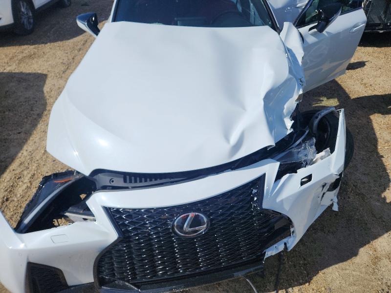 Photo 11 from auction – 2024 LEXUS IS with VIN JTHG81F20R5052846