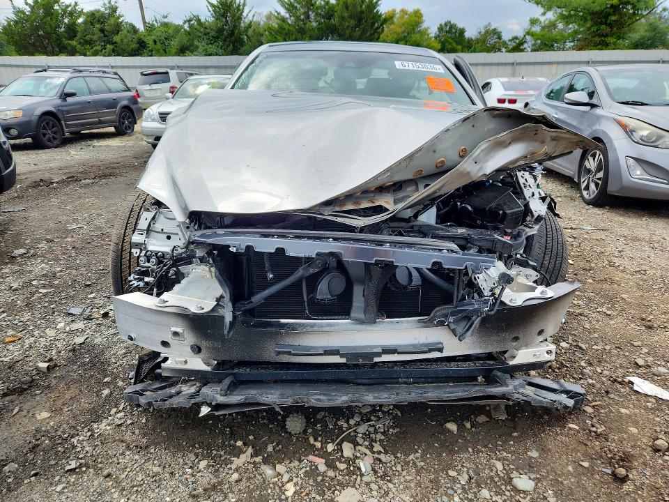 Photo 5 from auction – 2023 LEXUS LS with VIN JTHE5LGF5P5011476