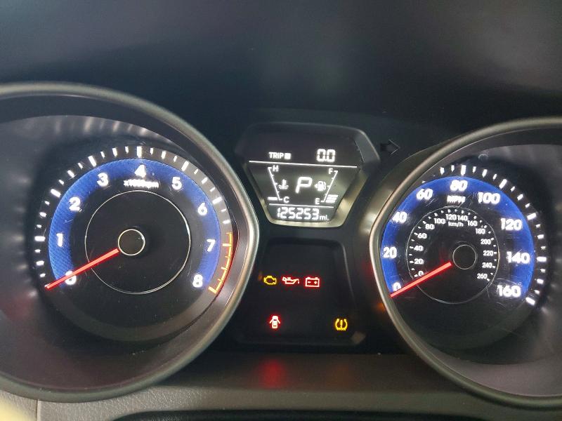 Photo 9 from auction – 2016 HYUNDAI ELANTRA with VIN 5NPDH4AE8GH706951