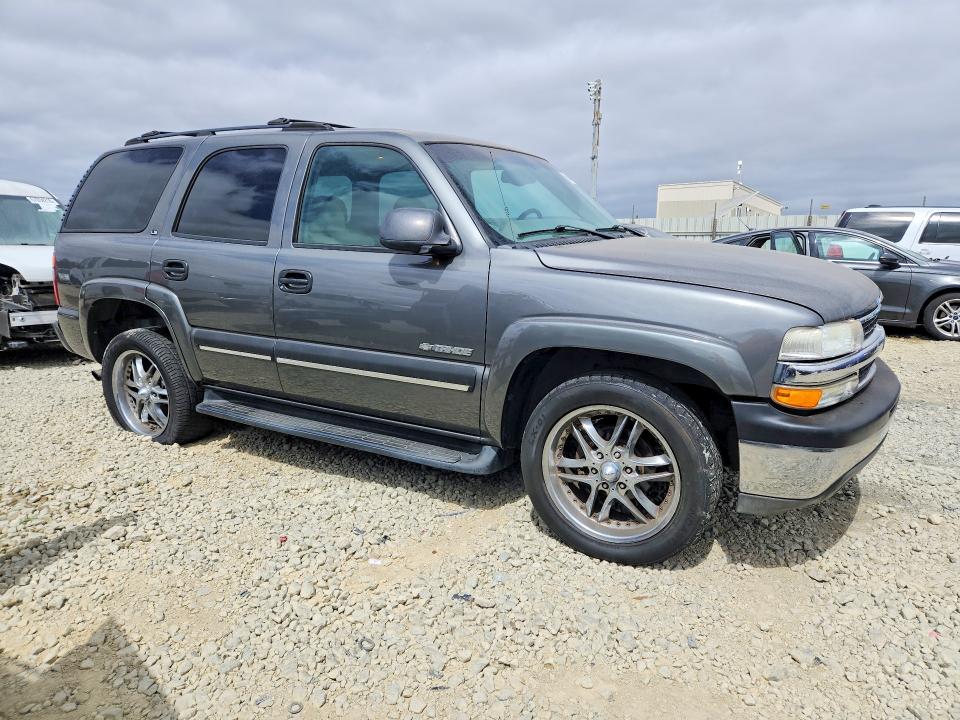 Photo 4 from auction – 2002 CHEVROLET TAHOE with VIN 1GNEC13T72R225627