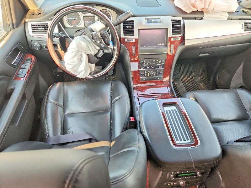 Photo 8 from auction – 2013 CADILLAC ESCALADE with VIN 1GYS4CEF9DR353683