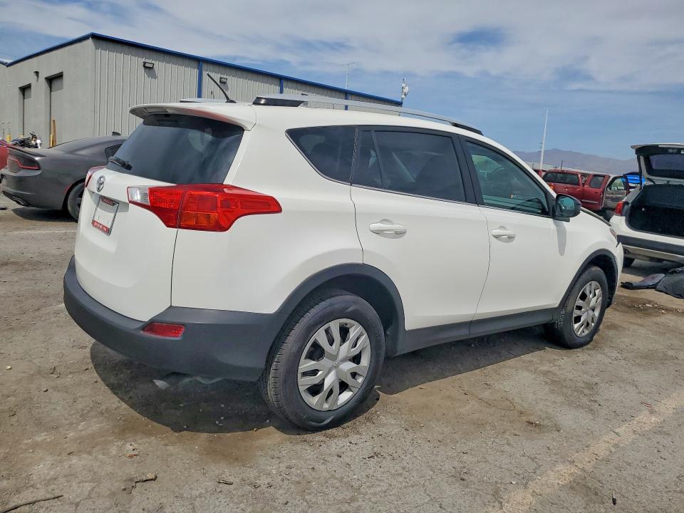 Photo 3 from auction – 2015 TOYOTA RAV4 with VIN 2T3ZFREV6FW163223
