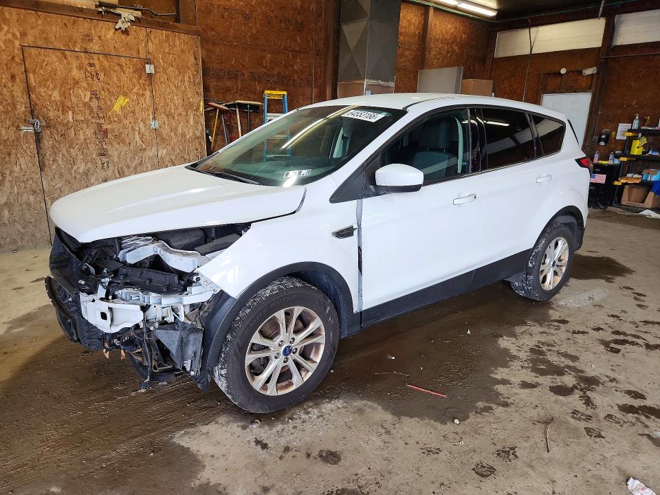 FORD ESCAPE 2017 with VIN 1FMCU9GDXHUE52682 - Photo from auction