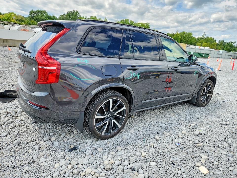 Photo 3 from auction – 2023 VOLVO XC90 with VIN YV4H60CX7P1976952