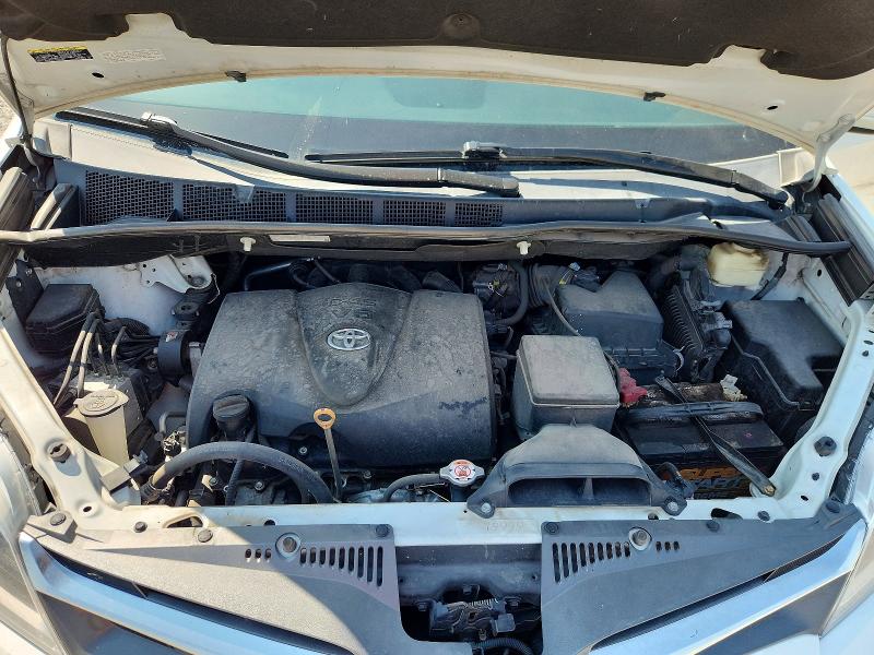 Photo 12 from auction – 2018 TOYOTA SIENNA with VIN 5TDDZ3DC1JS191939