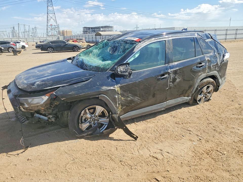 TOYOTA RAV4 2020 with VIN 2T3P1RFV1LC076105 - Photo from auction