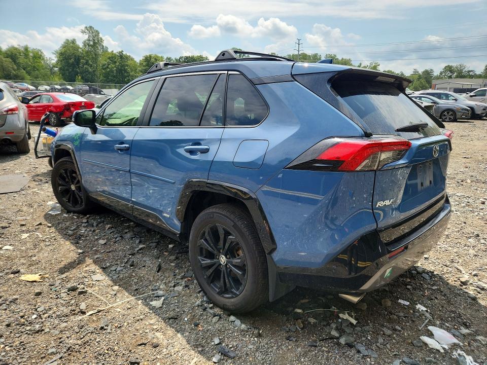 Photo 2 from auction – 2022 TOYOTA RAV4 with VIN JTM16RFVXND066274