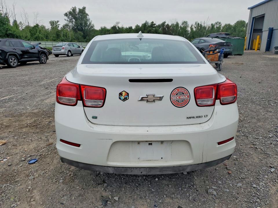 Photo 6 from auction – 2015 CHEVROLET MALIBU with VIN 1G11C5SL8FF215169