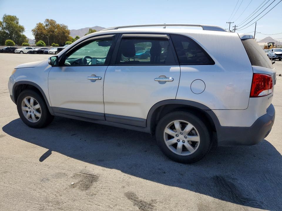 Photo 2 from auction – 2011 KIA SORENTO with VIN 5XYKT3A19BG157631
