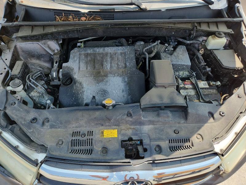 Photo 11 from auction – 2015 TOYOTA HIGHLANDER with VIN 5TDZKRFH6FS104338