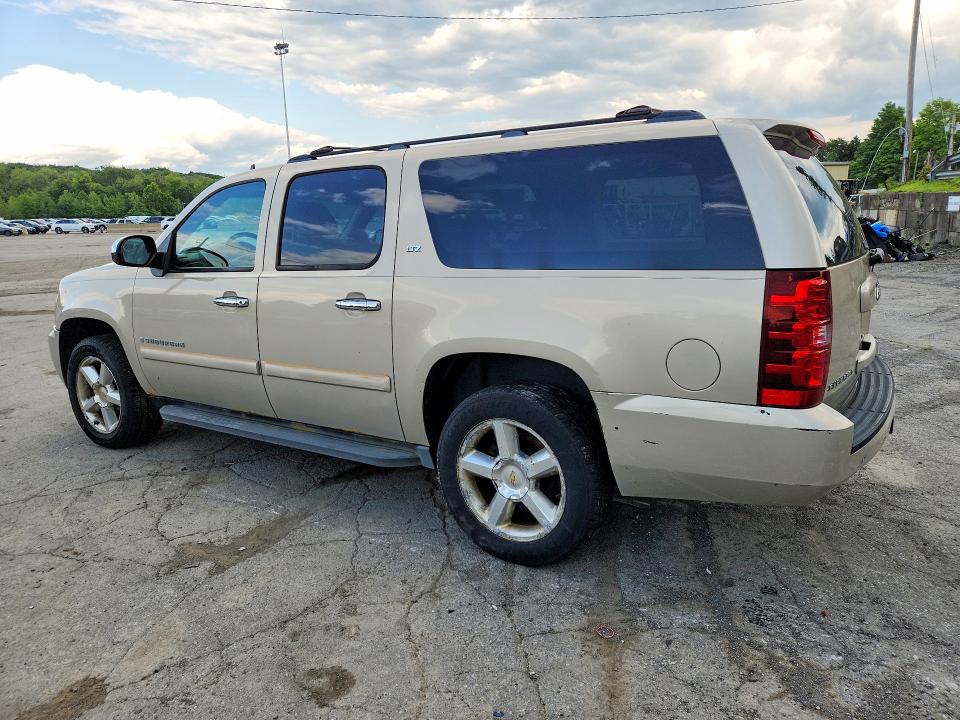 Photo 2 from auction – 2008 CHEVROLET SUBURBAN with VIN 3GNFK16338G216709