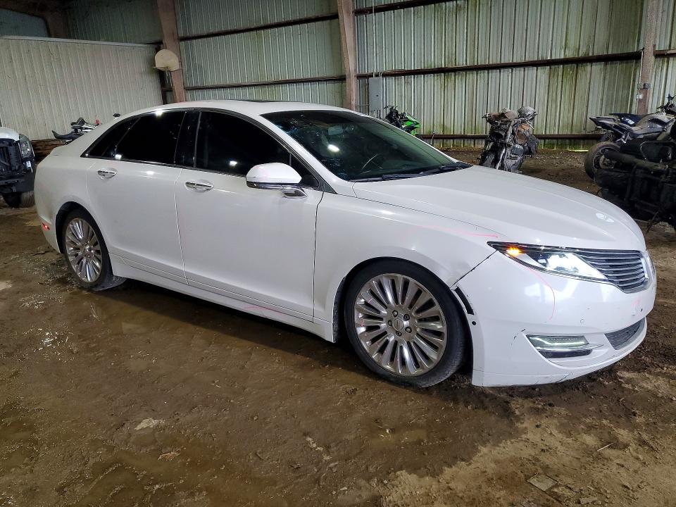 Photo 4 from auction – 2016 LINCOLN MKZ with VIN 3LN6L2G93GR600938