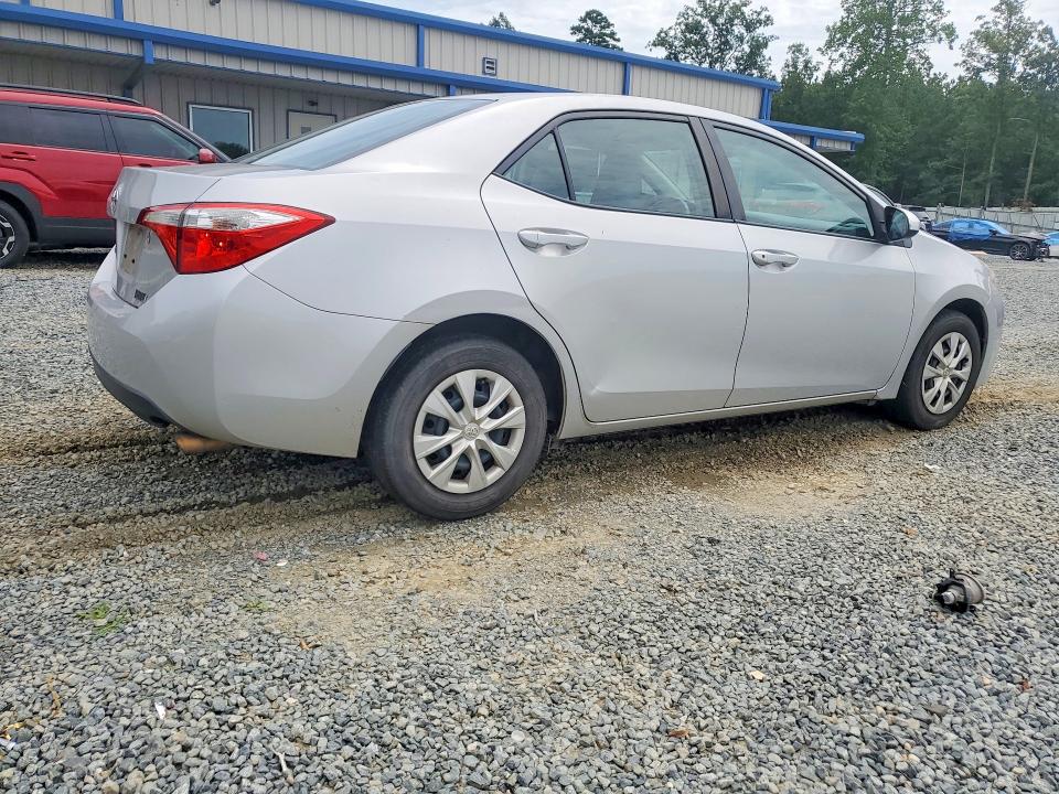 Photo 3 from auction – 2015 TOYOTA COROLLA with VIN 2T1BURHEXFC475753