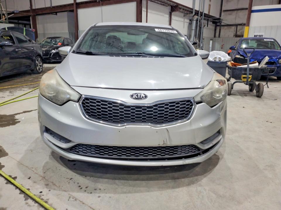 Photo 5 from auction – 2015 KIA FORTE with VIN KNAFX4A66F5353643
