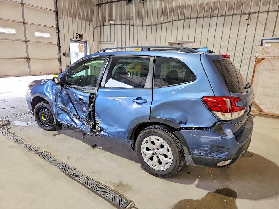Photo 2 from auction – 2019 SUBARU FORESTER with VIN JF2SKACC8KH488604