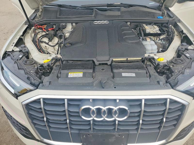 Photo 12 from auction – 2021 AUDI Q7 with VIN WA1LJAF78MD038959