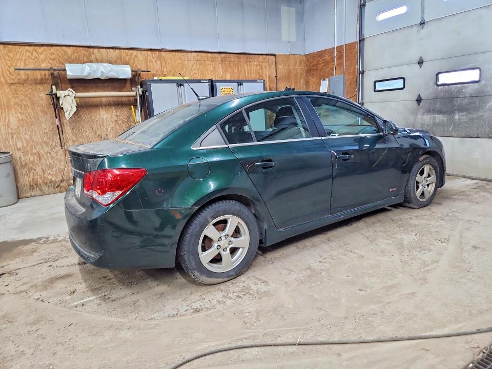 Photo 3 from auction – 2014 CHEVROLET CRUZE with VIN 1G1PC5SB4E7371915