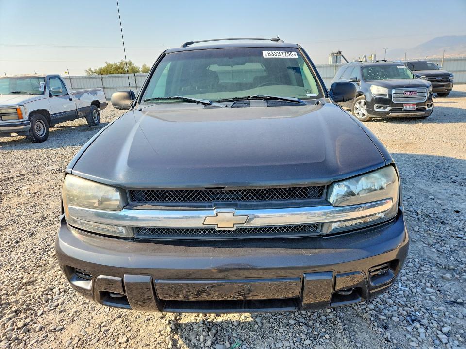 Photo 5 from auction – 2003 CHEVROLET TRAIL BLAZER with VIN 1GNDT13S732303448