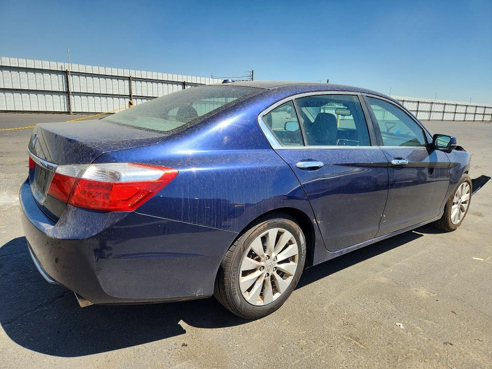 Photo 3 from auction – 2013 HONDA ACCORD with VIN 1HGCR2F83DA045544
