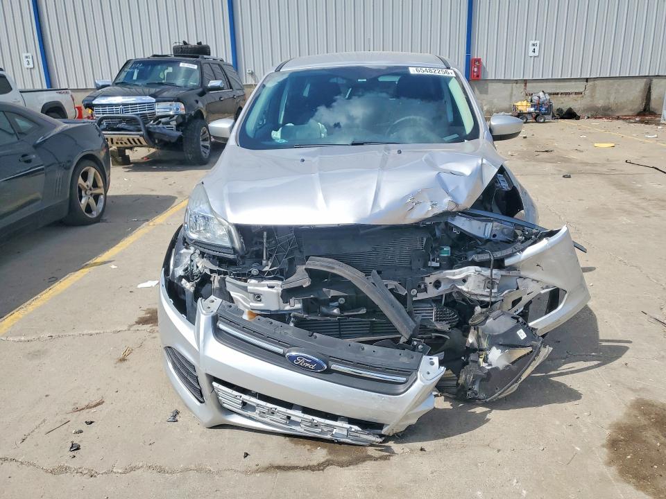 Снимка 5 от търг – 2016 FORD ESCAPE с VIN 1FMCU0G9XGUA35908