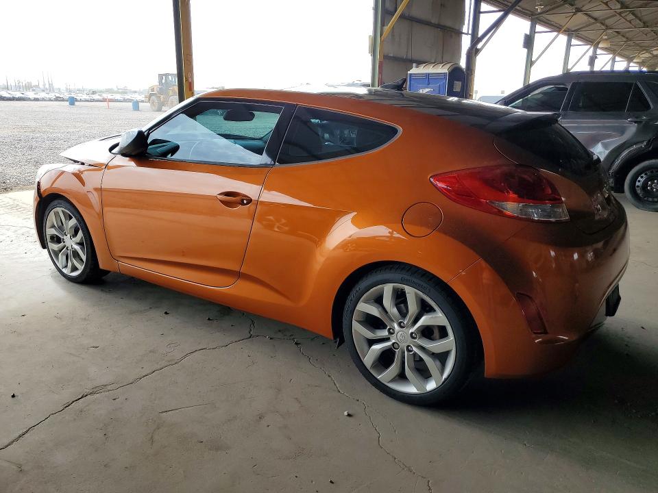 Photo 2 from auction – 2013 HYUNDAI VELOSTER with VIN KMHTC6AD6DU157406