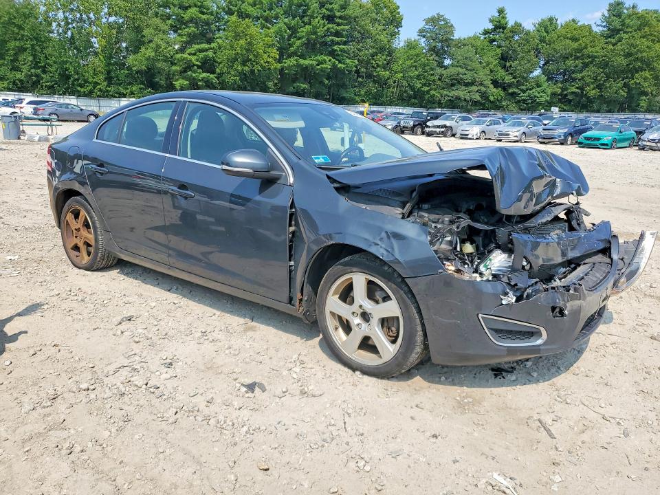 صورة رقم 4 من المزاد - 2012 VOLVO S60 مع VIN YV1622FS8C2133889