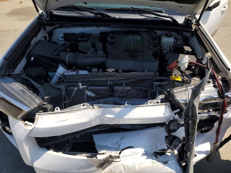 Photo 12 from auction – 2021 TOYOTA 4RUNNER with VIN JTENU5JR6M5878962