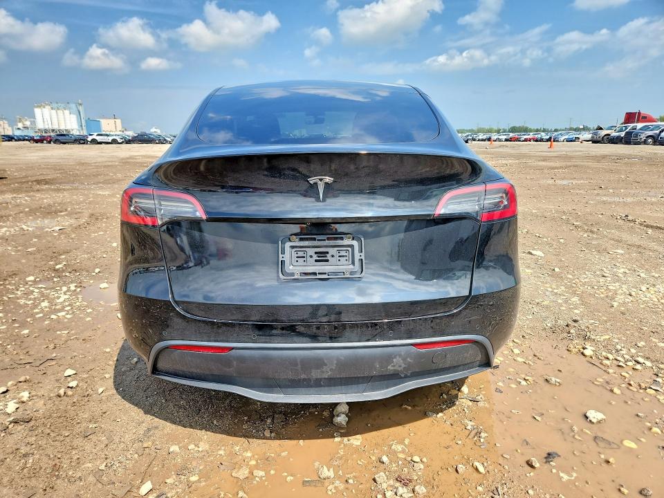 Photo 6 from auction – 2021 TESLA MODEL Y with VIN 5YJYGDEE6MF064917