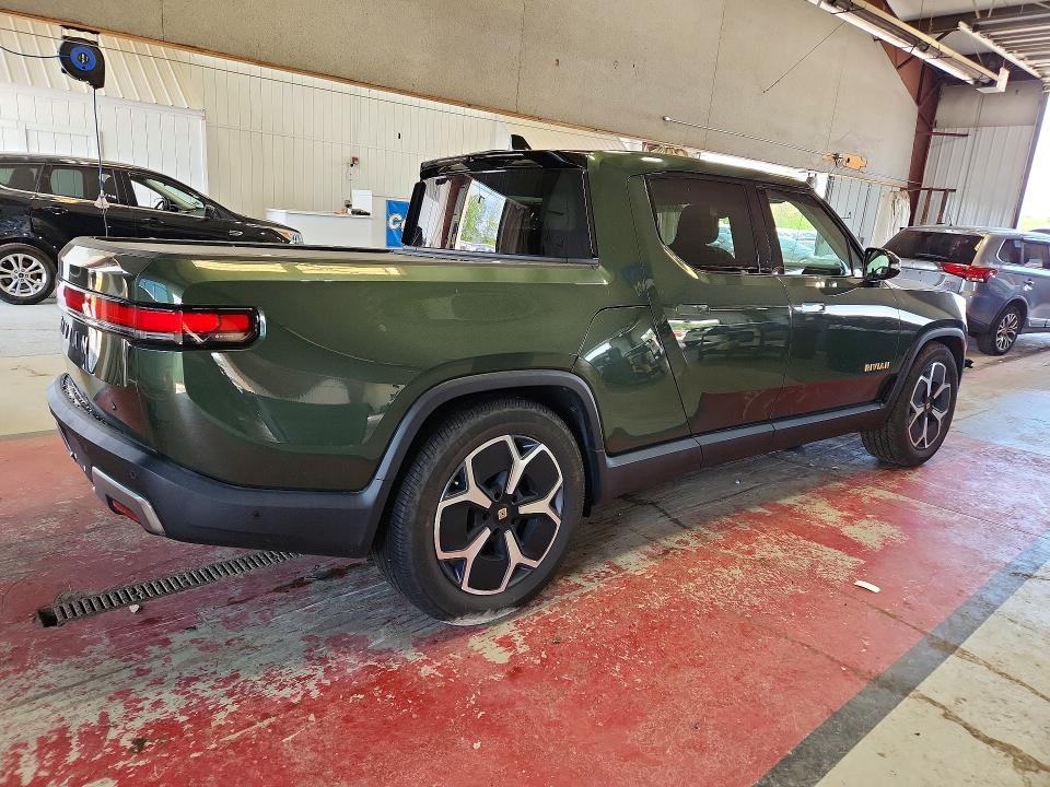 Photo 3 from auction – 2022 RIVIAN R1T with VIN 7FCTGAAA2NN011916