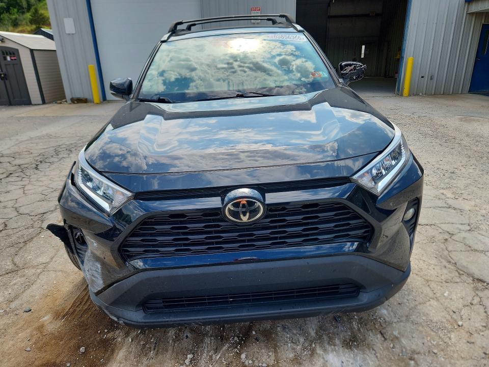Photo 5 from auction – 2021 TOYOTA RAV4 with VIN 2T3A1RFV8MC244944