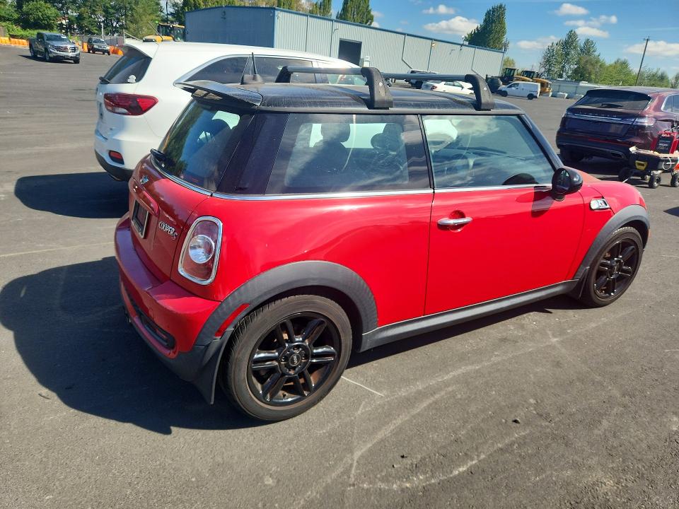 Photo 3 from auction – 2012 MINI COOPER with VIN WMWSV3C54CTY16860