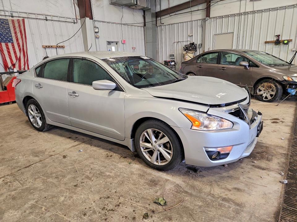 Photo 4 from auction – 2013 NISSAN ALTIMA with VIN 1N4AL3AP2DC263335