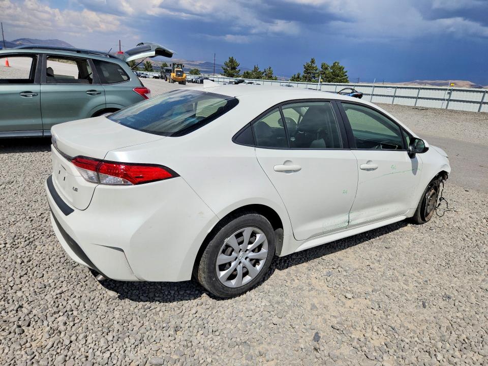 Photo 3 from auction – 2021 TOYOTA COROLLA with VIN JTDEPMAE0MJ175030