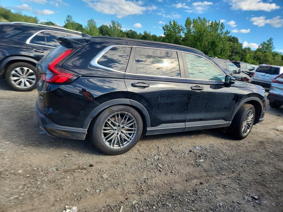 Photo 3 from auction – 2023 HONDA CR-V with VIN 7FARS6H94PE003927